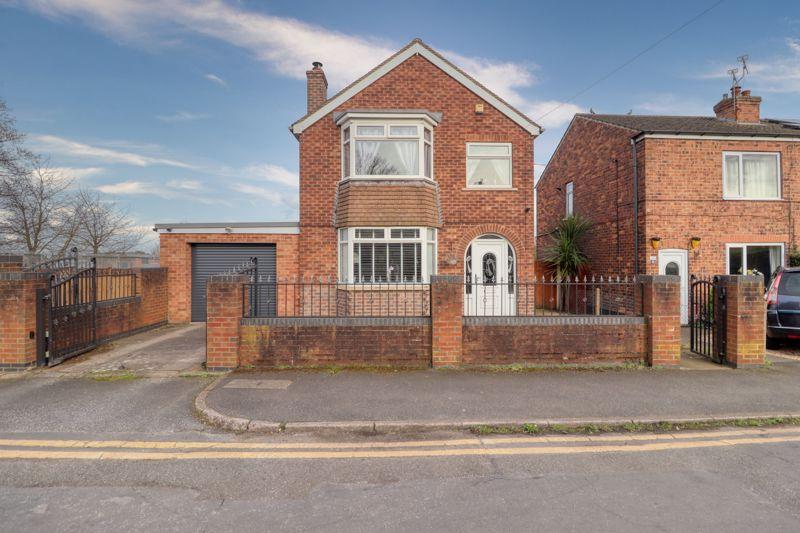 Lindley Street, Scunthorpe 3 bed detached house for sale £215,000