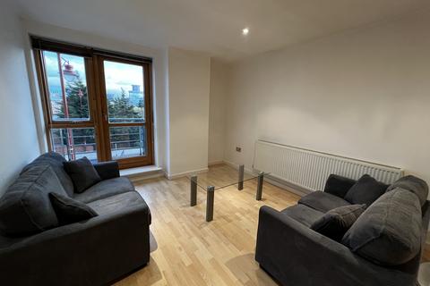 2 bedroom flat to rent, Bowman Lane, Leeds, West Yorkshire, LS10