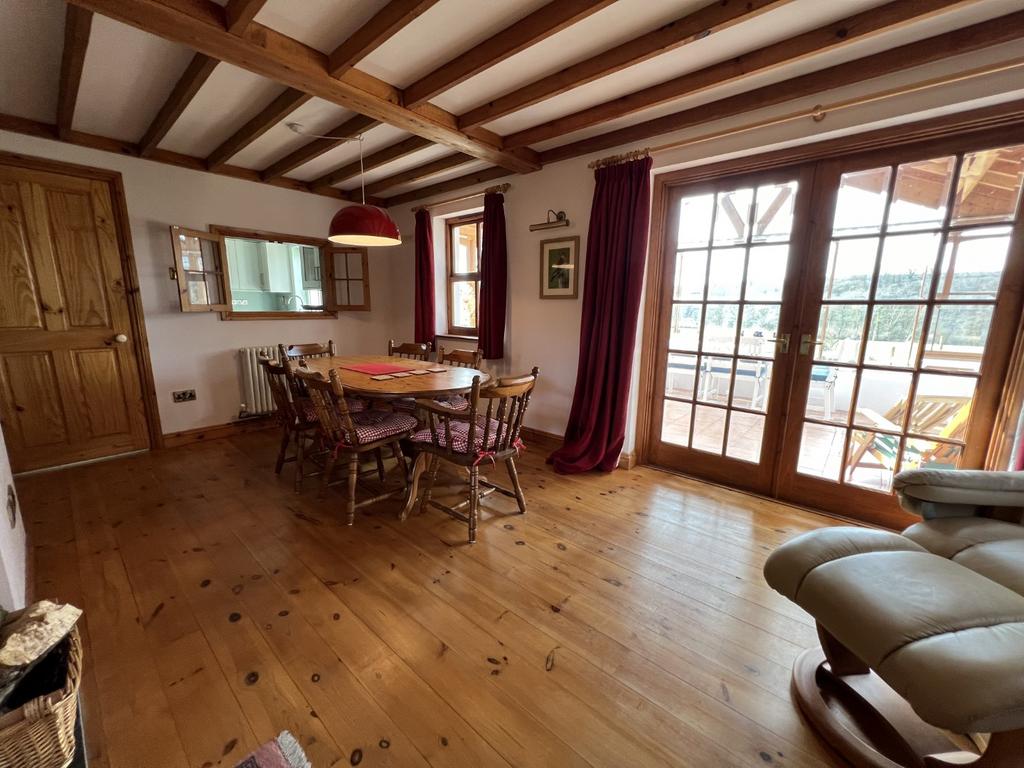 L shaped Lounge/Dining Room
