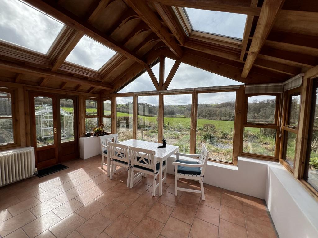 Feature Sun Room