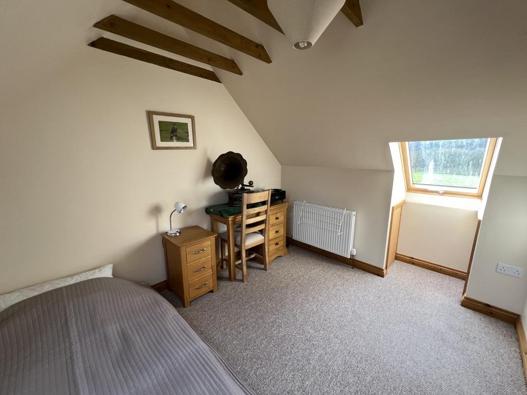 Office/Bedroom 1