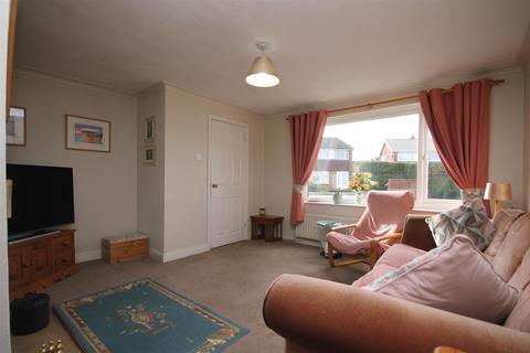 3 bedroom semi-detached house for sale - Ormesby Crescent, Northallerton DL7