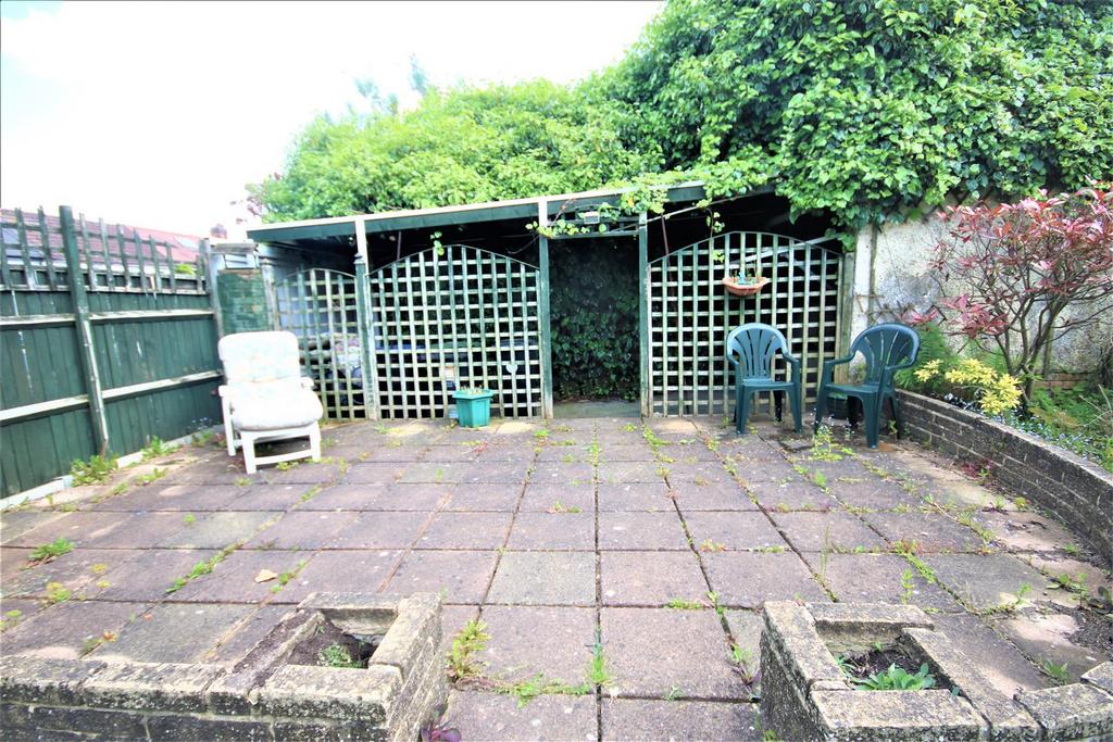 Sun trap paved patio area: