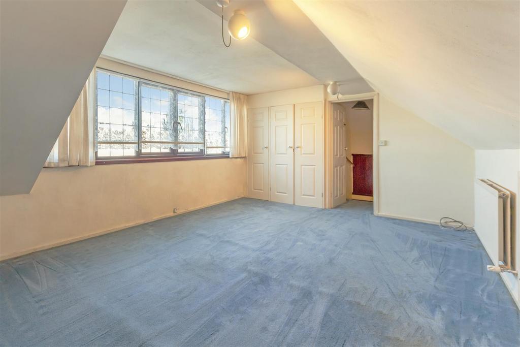 Bedroom 3 in loft: