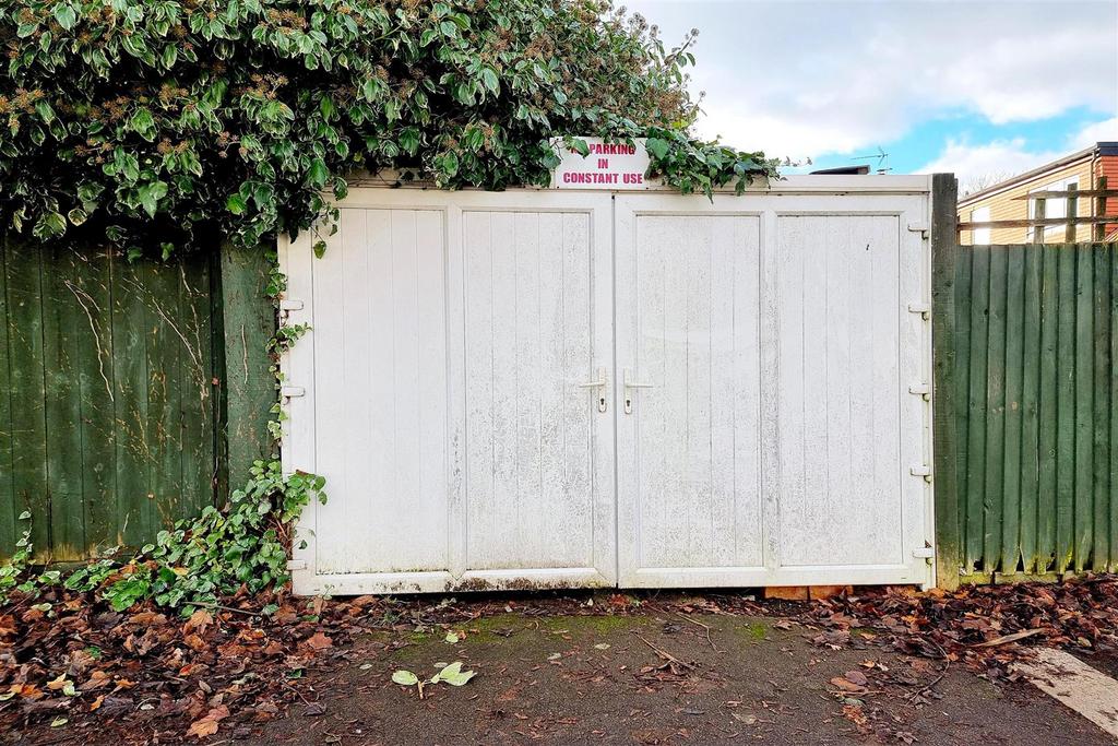 GARAGE &amp; CARPORT WITH OWN DRIVE: PIC. 2