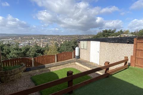 2 bedroom bungalow for sale, Pennine Road, Dewsbury, WF12