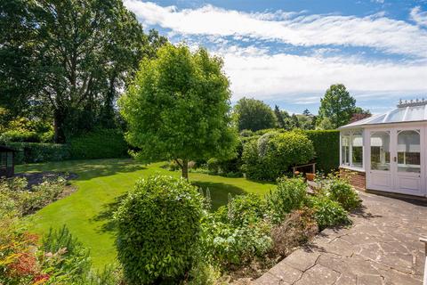 Ashcroft Hooke Road, East Horsley, Leatherhead, KT24 5DY