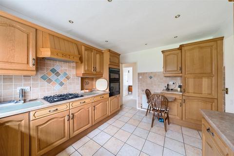 Ashcroft Hooke Road, East Horsley, Leatherhead, KT24 5DY