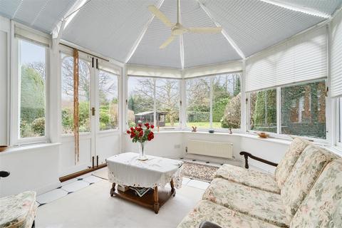 Ashcroft Hooke Road, East Horsley, Leatherhead, KT24 5DY