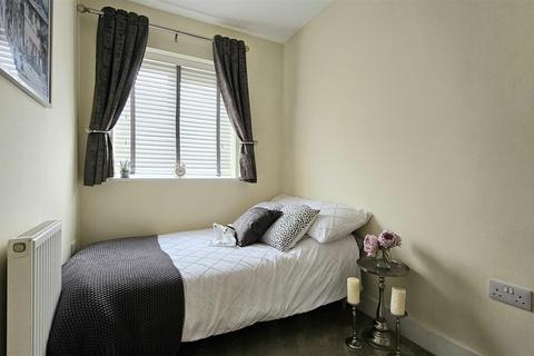 38 Arnfield Drive, Hilton, Derby, DE65 5AA