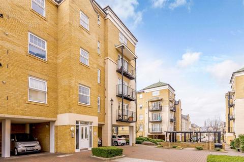 2 bedroom apartment to rent, Waterloo House, Bromley