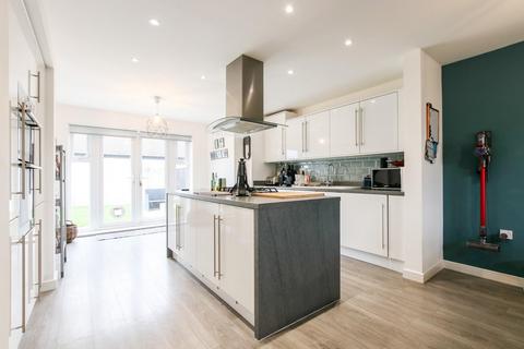 19 Deleval Crescent, Shiremoor, Newcastle Upon Tyne, NE27 0FA