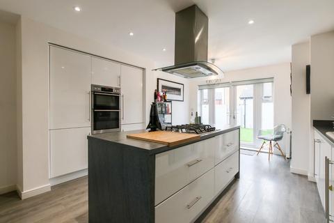19 Deleval Crescent, Shiremoor, Newcastle Upon Tyne, NE27 0FA