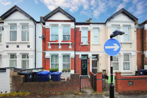 2 bedroom flat for sale, Berrymead Gardens, W3