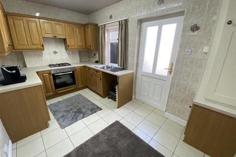 2 bedroom semi-detached house to rent - Glenfield, Shipley