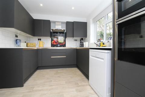 3 bedroom semi-detached house for sale, Almond Close, Broadstairs