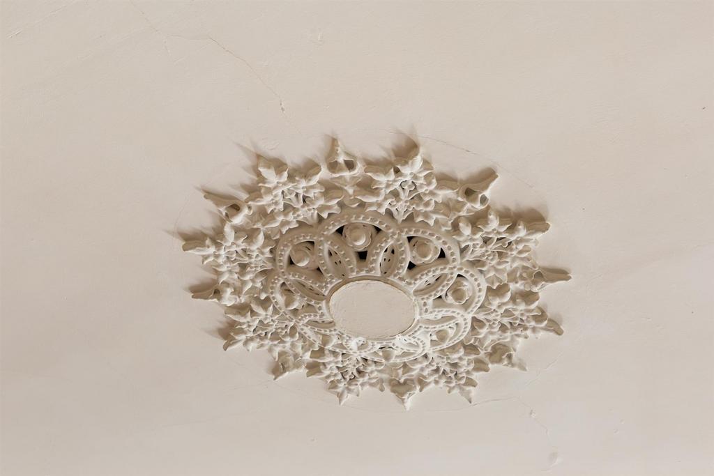 Ornate Ceiling Rose