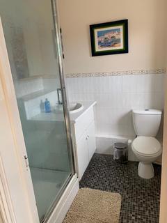 8 Downs Close, Hawkinge, Folkestone, CT18 7PA