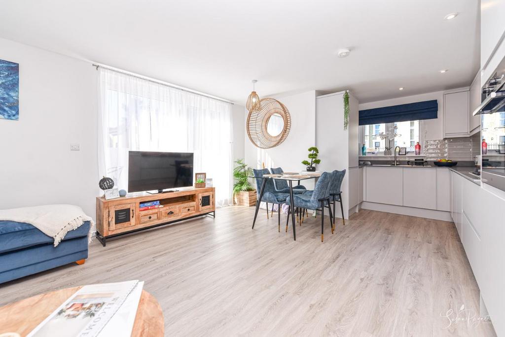 Lounge/Diner/Kitchen