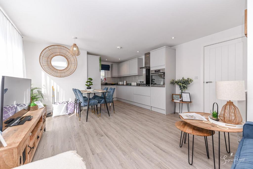 Lounge/Diner/Kitchen