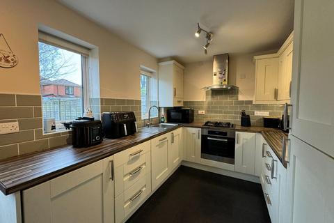 15 Montcliffe Crescent, Manchester, M16 8GR