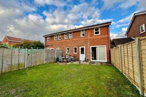 15 Montcliffe Crescent, Manchester, M16 8GR