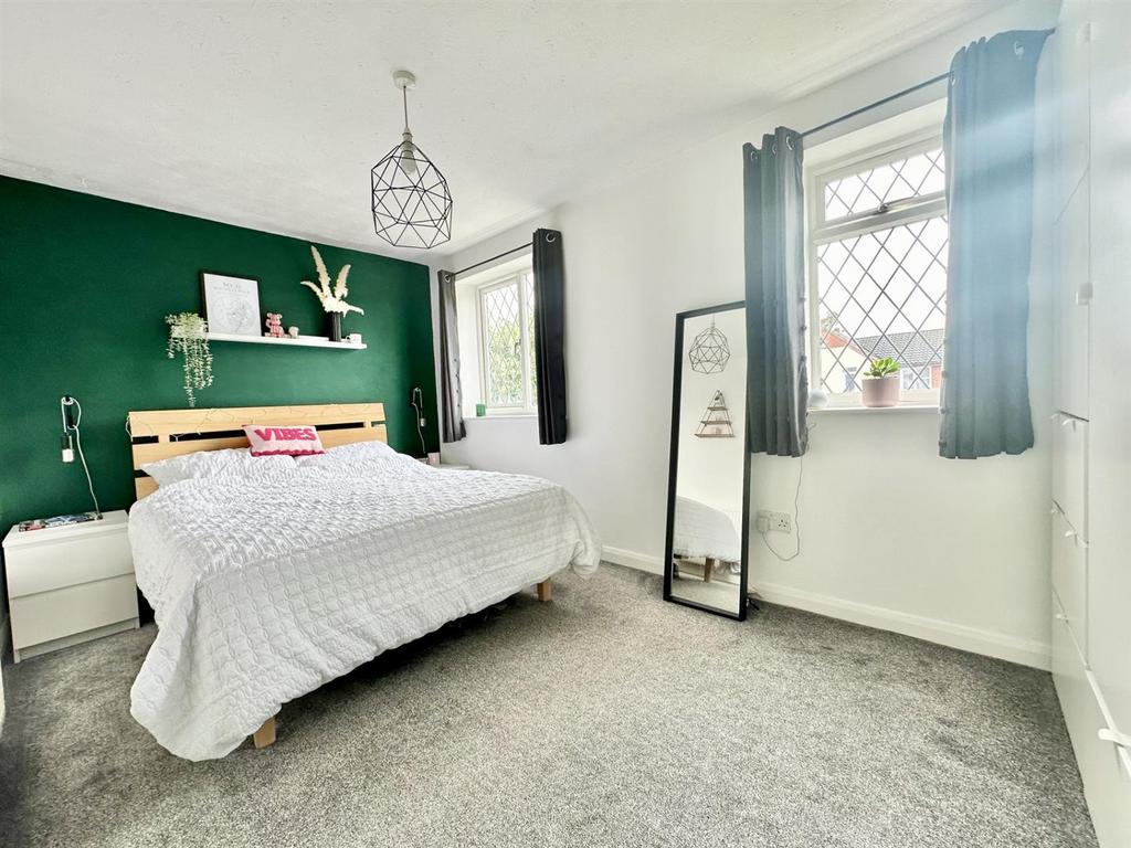Bedroom1.jpg