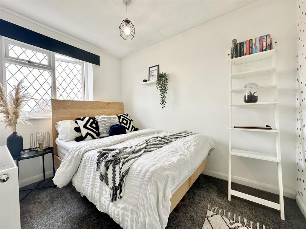 Bedroom2.jpg