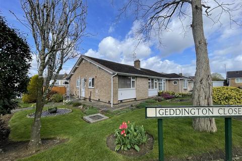 3 bedroom semi-detached bungalow for sale - Geddington Close, Wigston LE18
