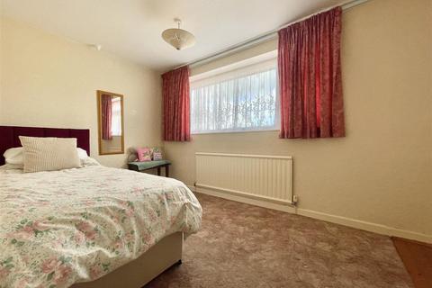 3 bedroom semi-detached bungalow for sale, Geddington Close, Wigston LE18