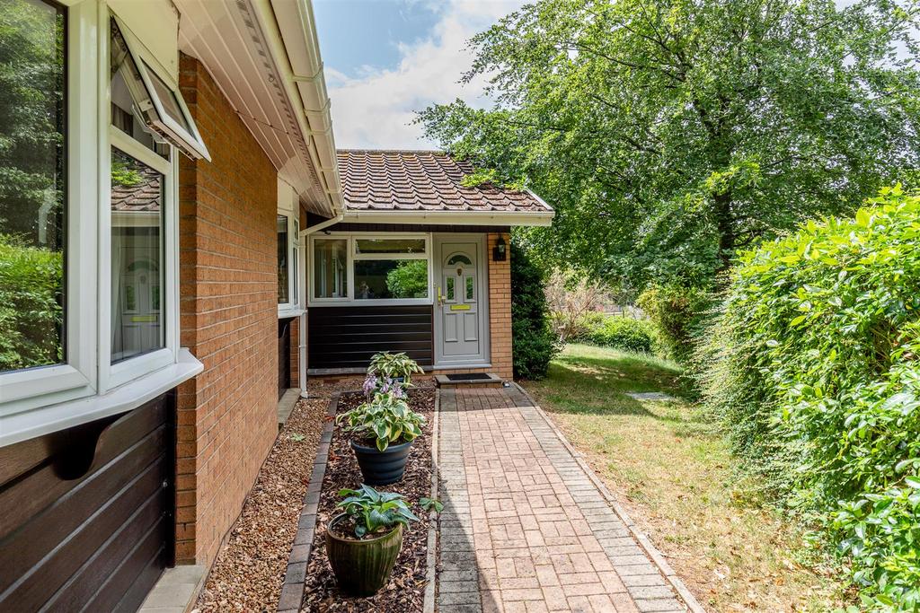 The Glade, Channells HIll, Westbury on Trym Side o