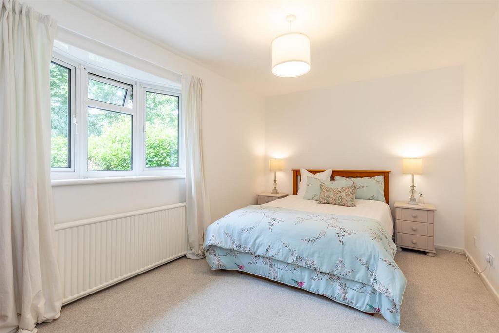 The Glade, Channells Hill, Westbury on Trym Bed 1.