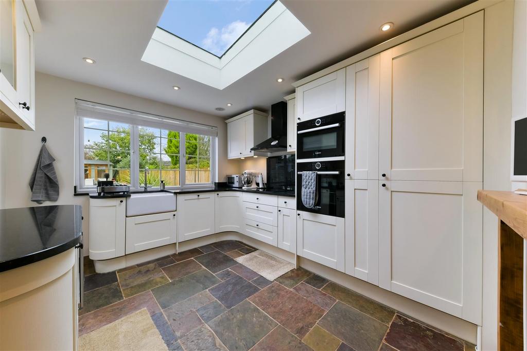 Carshalton road, 54 13.jpg