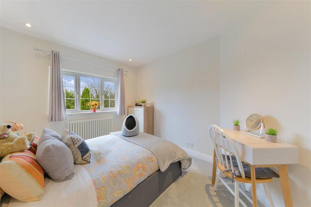 Carshalton road, 54 6.jpg