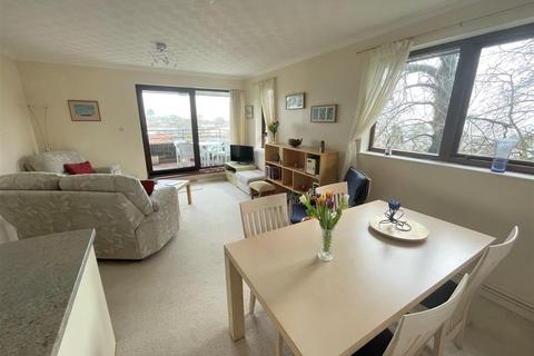 1 bedroom apartment for sale, Heath Close, West Cross, Swansea
