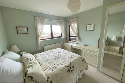 1 bedroom apartment for sale - Heath Close, West Cross, Swansea