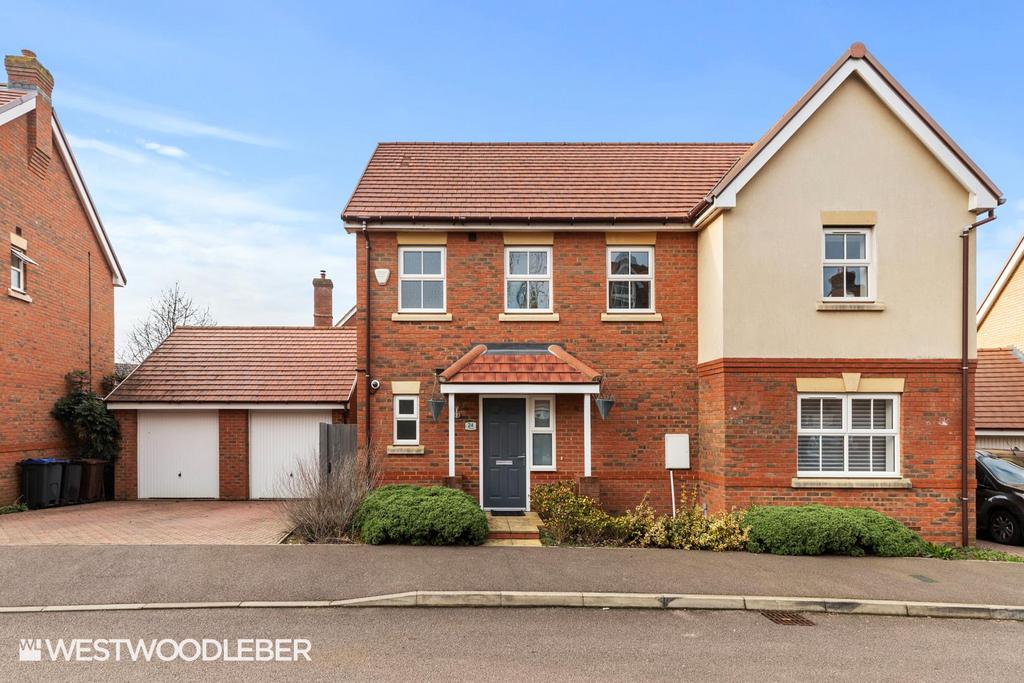 Longmead, Buntingford SG9 4 bed detached house for sale £650,000