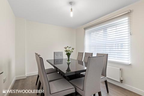 24 Longmead, Buntingford, SG9 9EF