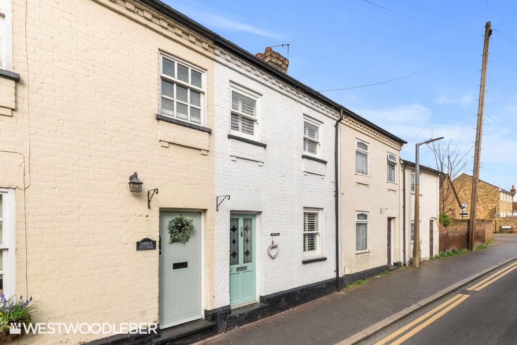 Crib Street, Ware SG12 2 bed terraced house £379,995