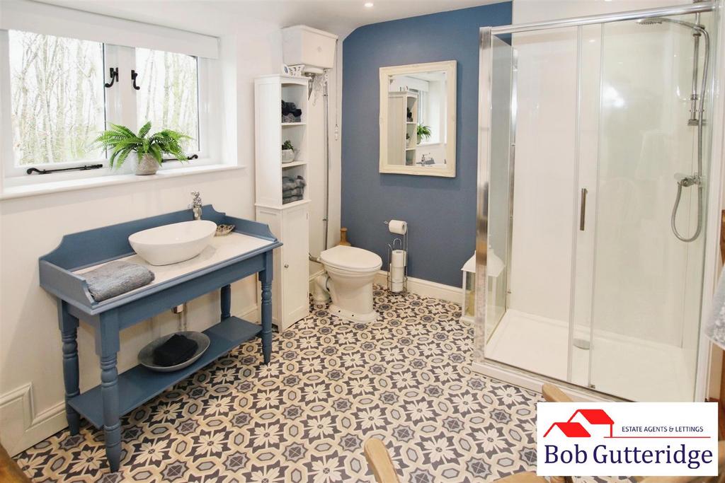 First floor four piece bathroom