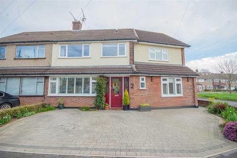 4 bedroom semi-detached house for sale, Penzance Close, Old Springfield, Chelmsford