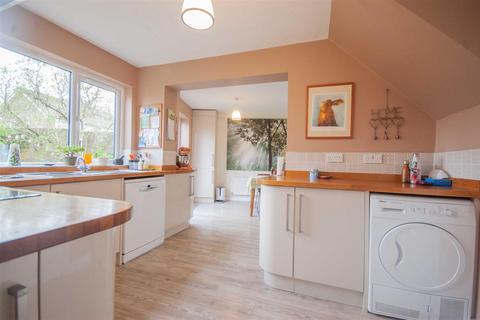 4 bedroom semi-detached house for sale, Penzance Close, Old Springfield, Chelmsford