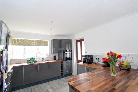 5 bedroom detached bungalow for sale, Victor Close, Seaford