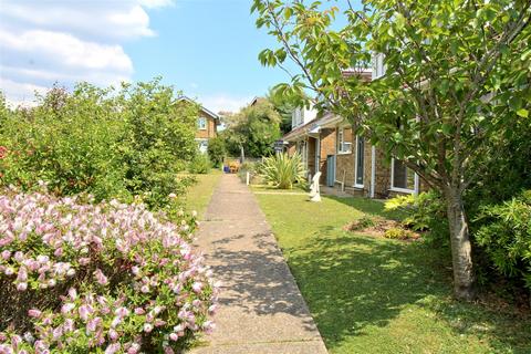 3 bedroom detached house for sale, Carlton Road, Seaford