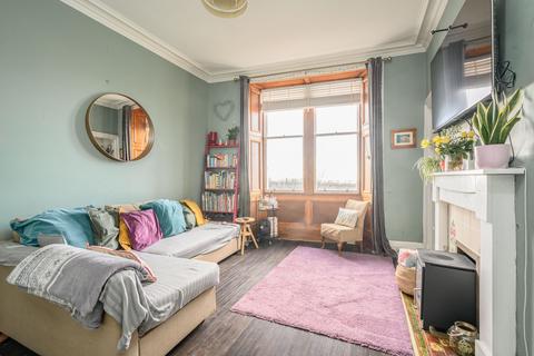 2 bedroom flat for sale, Meadowbank Terrace, Edinburgh EH8