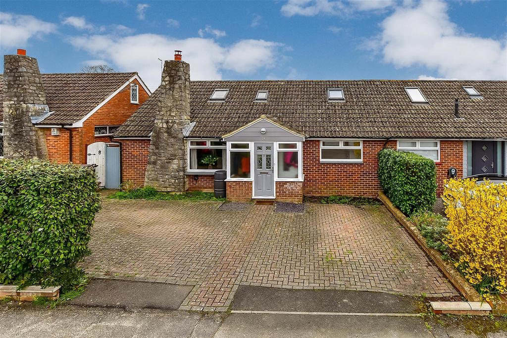 Birch Tree Drive, Emsworth, Hampshire 4 bed chalet for sale £475,000