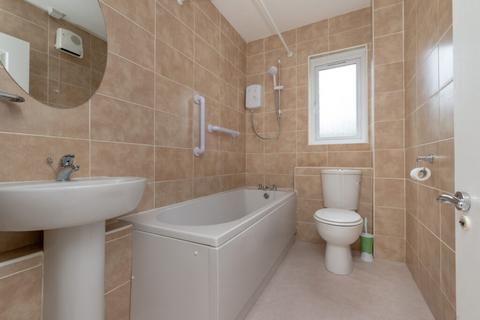 15/1 Allanfield, Edinburgh, EH7 5YJ