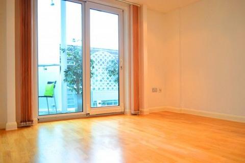 2 bedroom flat to rent - Station Road, New Barnet EN5