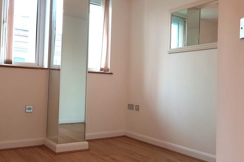 2 bedroom flat to rent - Station Road, New Barnet EN5