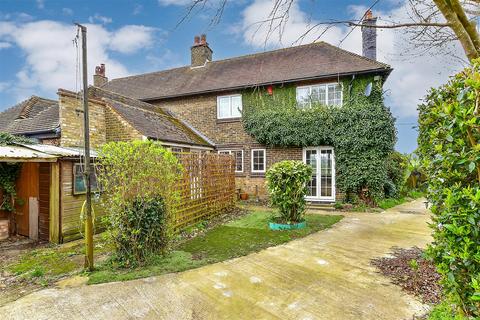 2 bedroom semi-detached house for sale - Round Street, Sole Street, Kent